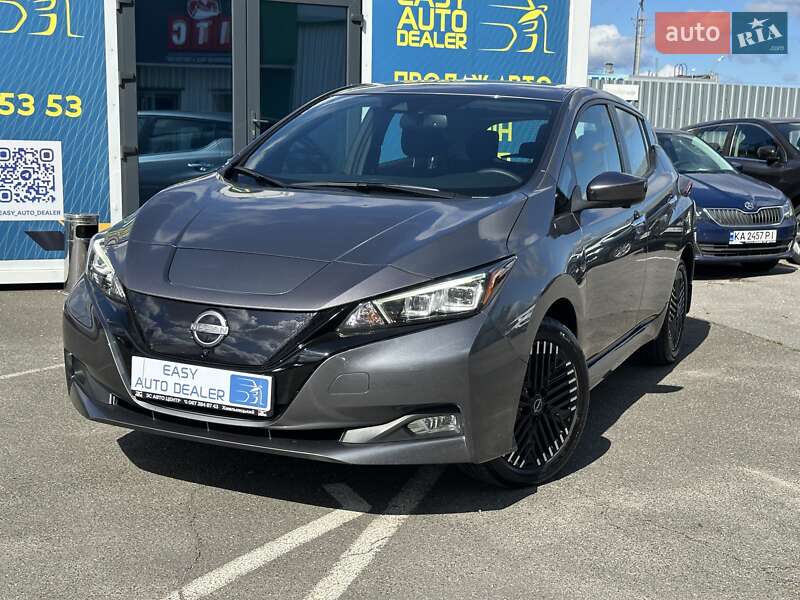 Хетчбек Nissan Leaf 2024 в Києві