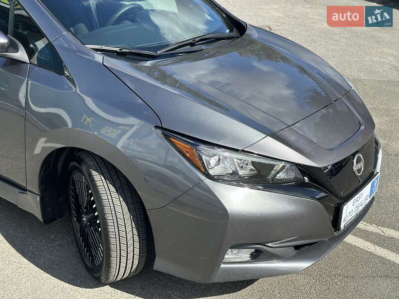 Хетчбек Nissan Leaf 2024 в Києві