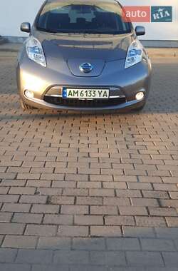 Хетчбек Nissan Leaf 2015 в Житомирі