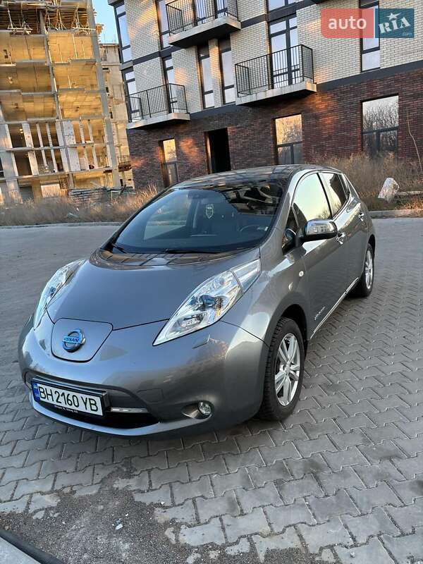 Хэтчбек Nissan Leaf 2015 в Одессе фото 6 Хэтчбек Nissan Leaf 2015 в Одессе