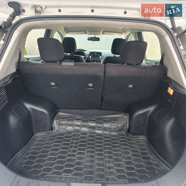 Хетчбек Nissan Leaf 2016 в Вінниці фото 4 Хетчбек Nissan Leaf 2016 в Вінниці