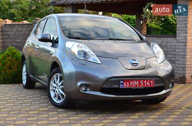 Хэтчбек Nissan Leaf 2015 в Сарнах