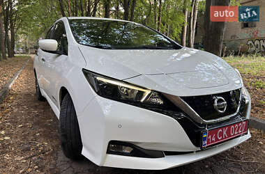 Хэтчбек Nissan Leaf 2018 в Днепре