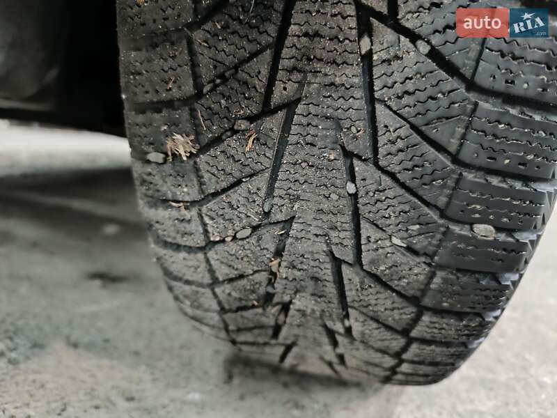 Хэтчбек Nissan Leaf 2015 в Ровно