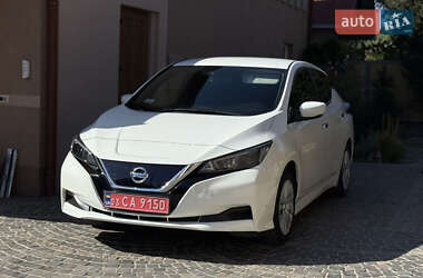 Хэтчбек Nissan Leaf 2021 в 