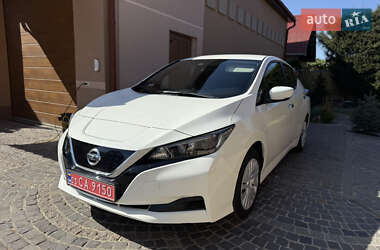 Хэтчбек Nissan Leaf 2021 в 