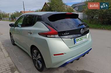Хэтчбек Nissan Leaf 2018 в Звягеле
