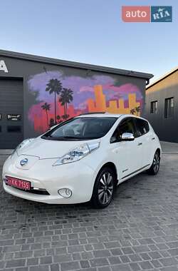 Хэтчбек Nissan Leaf 2013 в Звенигородке