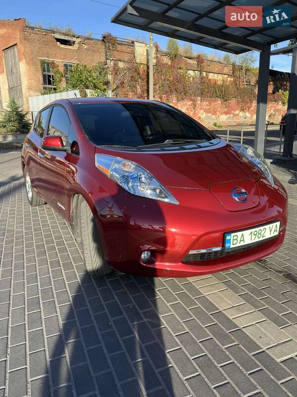 Хетчбек Nissan Leaf 2013 в Кропивницькому фото 8 Хетчбек Nissan Leaf 2013 в Кропивницькому
