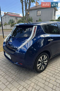 Хэтчбек Nissan Leaf 2016 в 