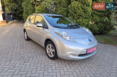 Хэтчбек Nissan Leaf 2015 в Днепре