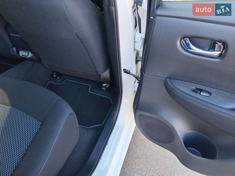Хэтчбек Nissan Leaf 2022 в Умани фото 33 Хэтчбек Nissan Leaf 2022 в Умани