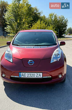 Хэтчбек Nissan Leaf 2013 в Днепре