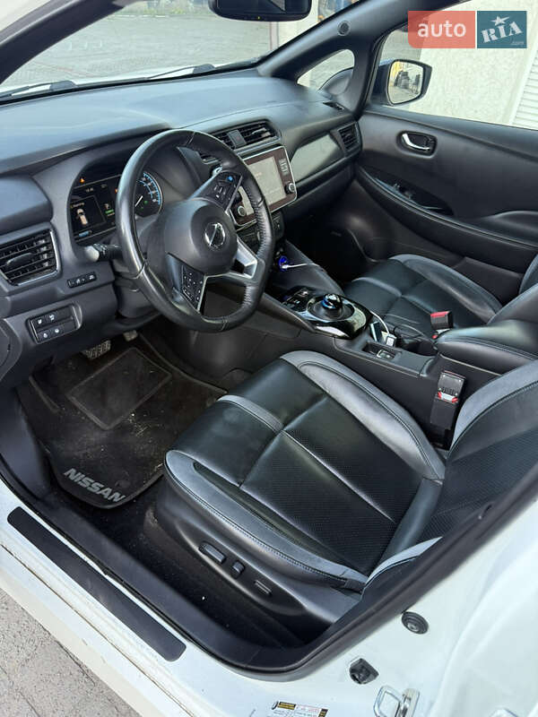 Хэтчбек Nissan Leaf 2019 в Львове