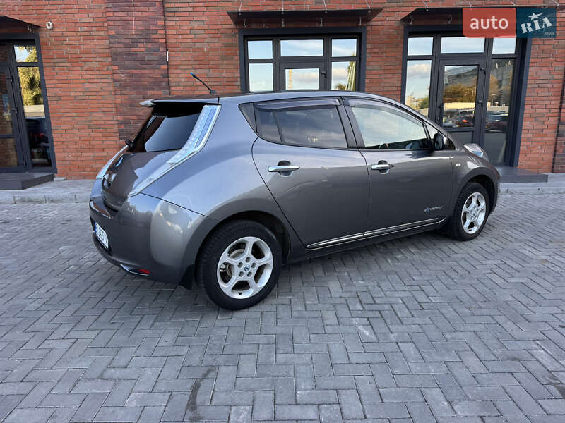 Хетчбек Nissan Leaf 2014 в Кременчуці фото 3 Хетчбек Nissan Leaf 2014 в Кременчуці