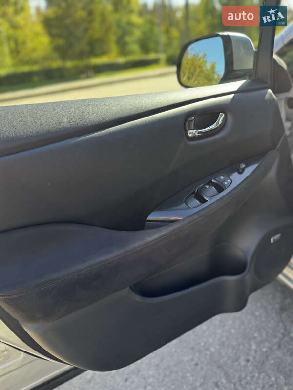 Хэтчбек Nissan Leaf 2014 в Харькове