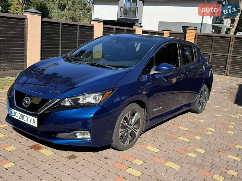 Хетчбек Nissan Leaf 2018 в Львові