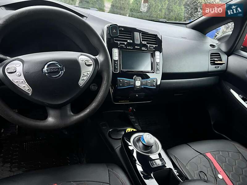 Хетчбек Nissan Leaf 2017 в Вінниці
