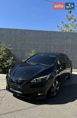 Хэтчбек Nissan Leaf 2020 в Николаеве