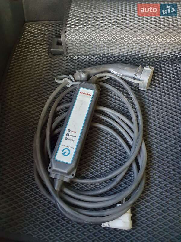 Хетчбек Nissan Leaf 2019 в Дніпрі