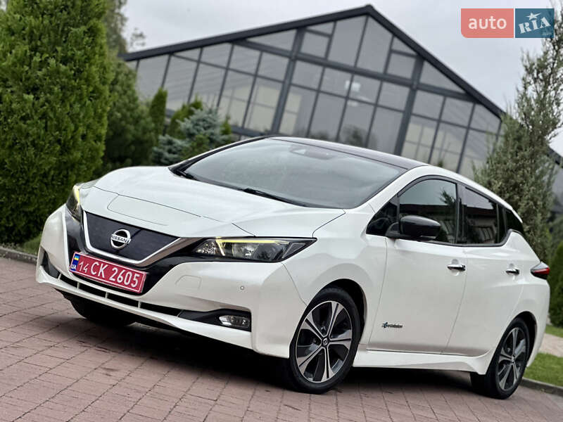 Хэтчбек Nissan Leaf 2018 в Стрые