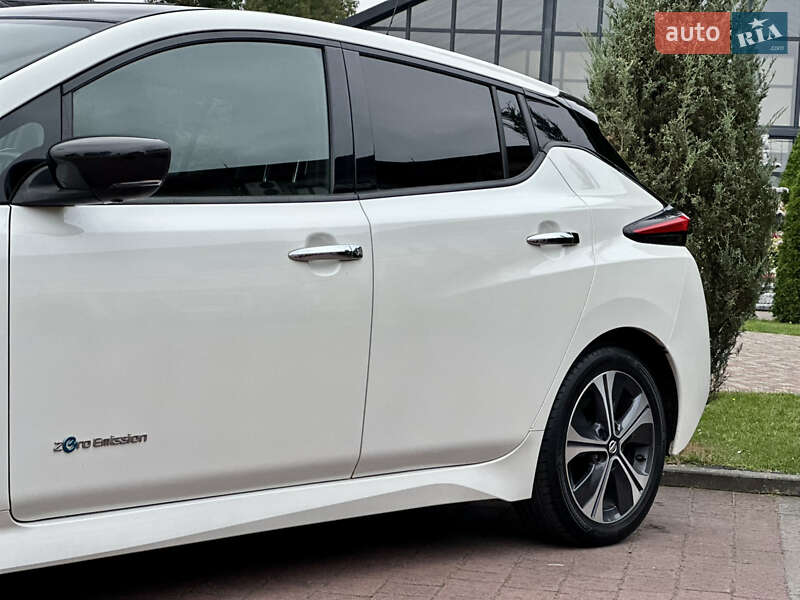 Хэтчбек Nissan Leaf 2018 в Стрые