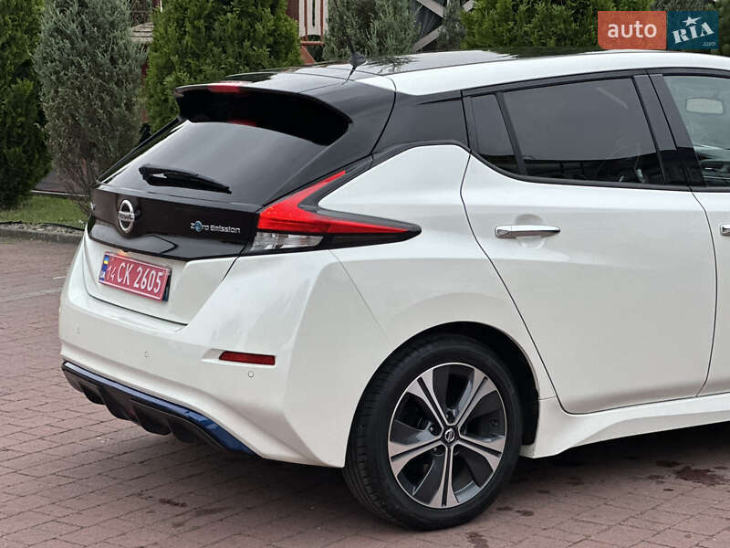 Хэтчбек Nissan Leaf 2018 в Стрые