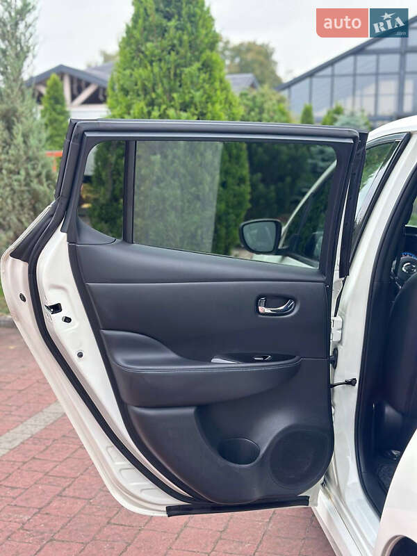 Хэтчбек Nissan Leaf 2018 в Стрые