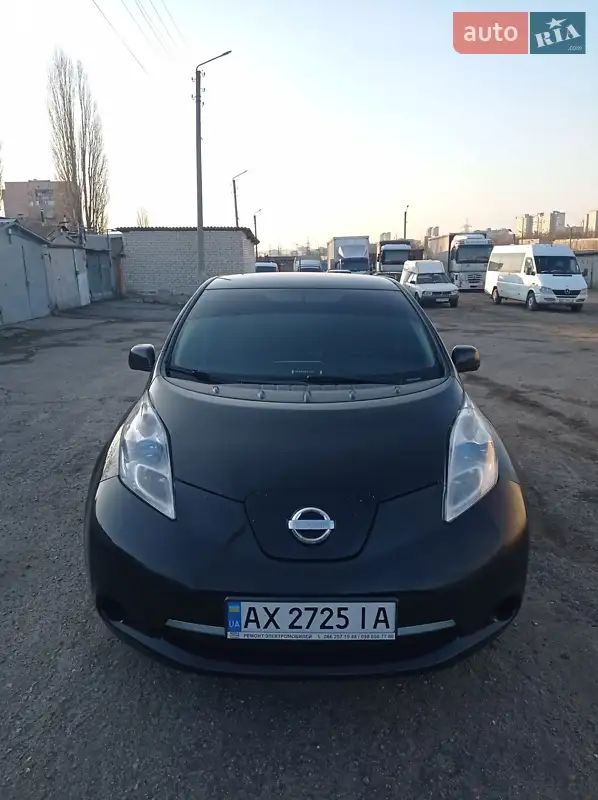 Nissan Leaf 2014