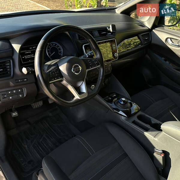 Хетчбек Nissan Leaf 2021 в Білгороді-Дністровському