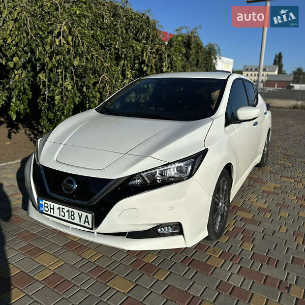 Nissan Leaf 2021