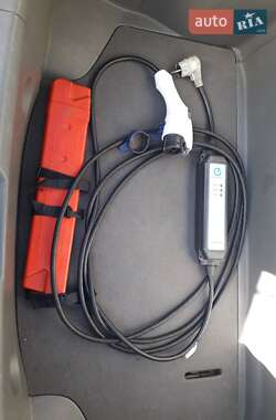 Хетчбек Nissan Leaf 2011 в Одесі