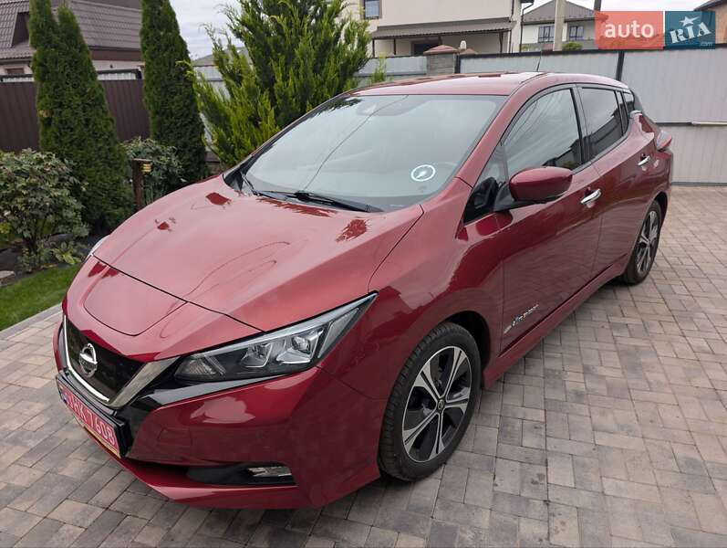Хэтчбек Nissan Leaf 2018 в Виннице