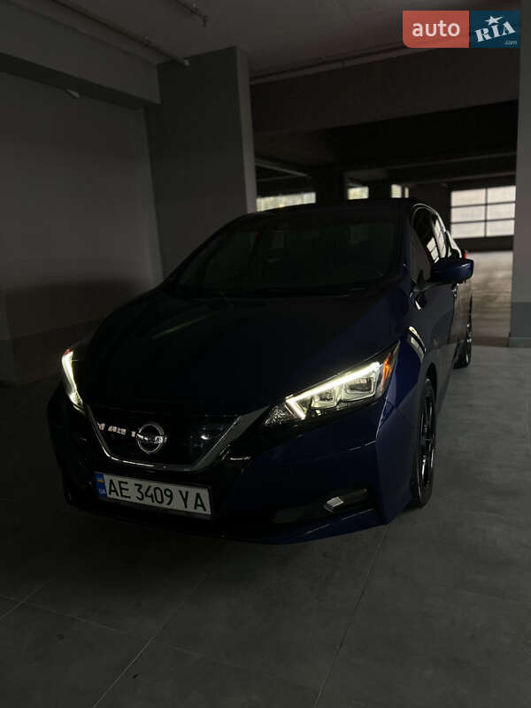 Хетчбек Nissan Leaf 2020 в Дніпрі фото 2 Хетчбек Nissan Leaf 2020 в Дніпрі