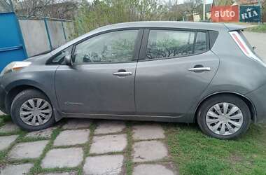 Хэтчбек Nissan Leaf 2014 в Запорожье