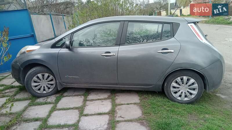 Nissan Leaf 2014