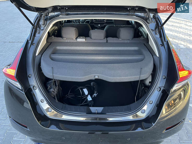 Хэтчбек Nissan Leaf 2019 в Владимире фото 45 Хэтчбек Nissan Leaf 2019 в Владимире
