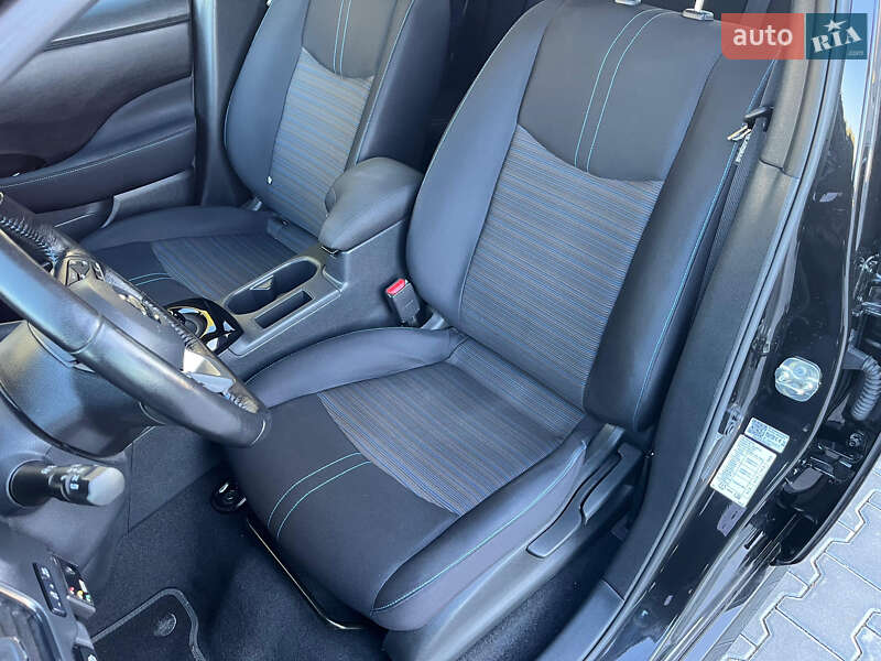 Хэтчбек Nissan Leaf 2019 в Владимире фото 36 Хэтчбек Nissan Leaf 2019 в Владимире