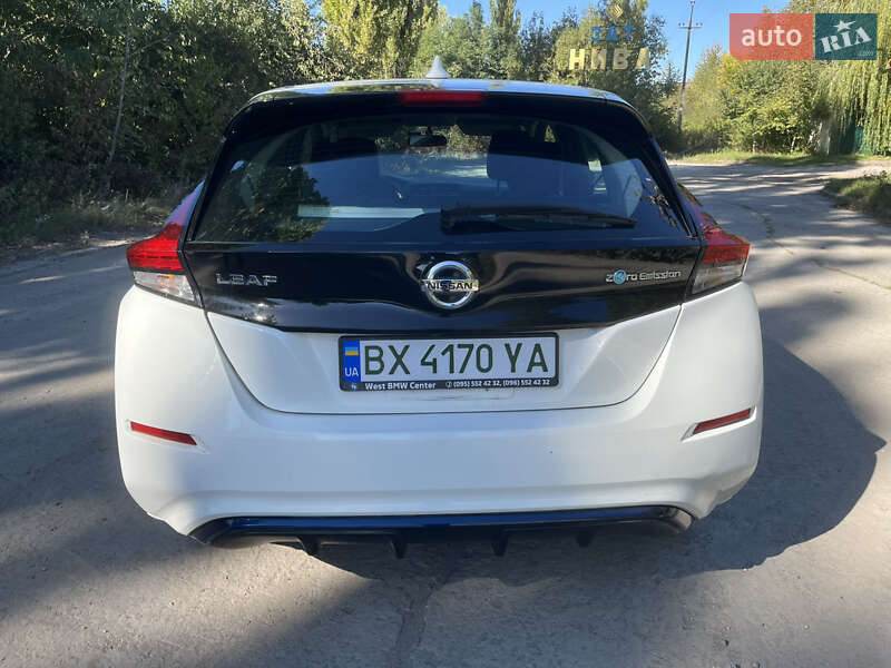 Хэтчбек Nissan Leaf 2018 в Каменец-Подольском