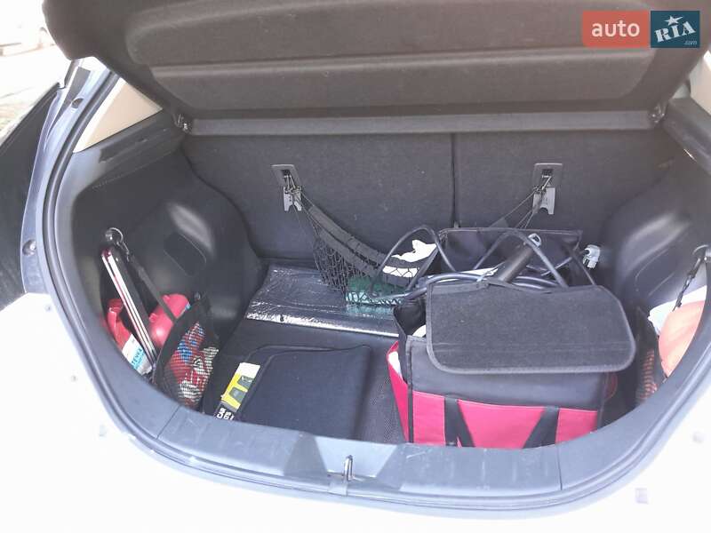 Хэтчбек Nissan Leaf 2018 в Днепре фото 3 Хэтчбек Nissan Leaf 2018 в Днепре