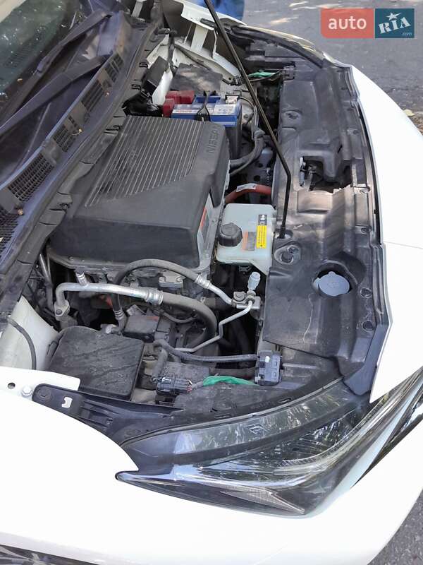 Хэтчбек Nissan Leaf 2018 в Днепре фото 10 Хэтчбек Nissan Leaf 2018 в Днепре