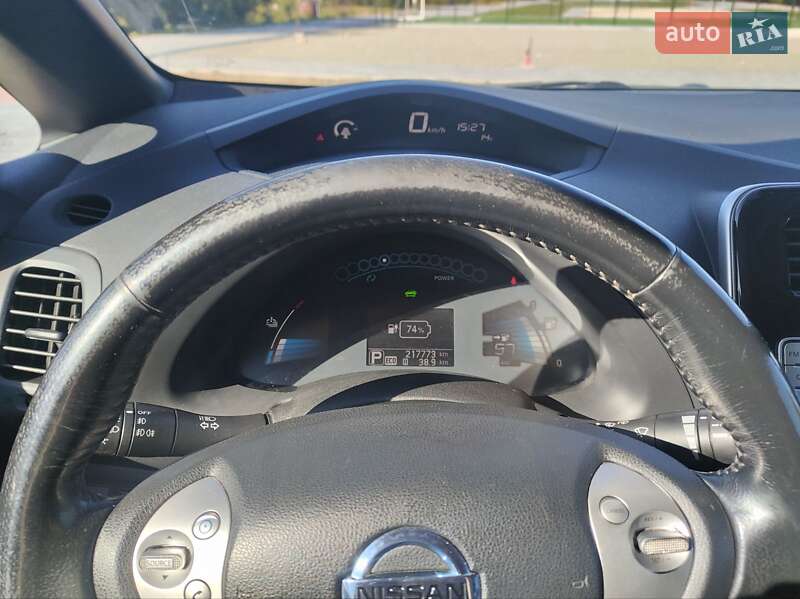 Хэтчбек Nissan Leaf 2013 в Збараже