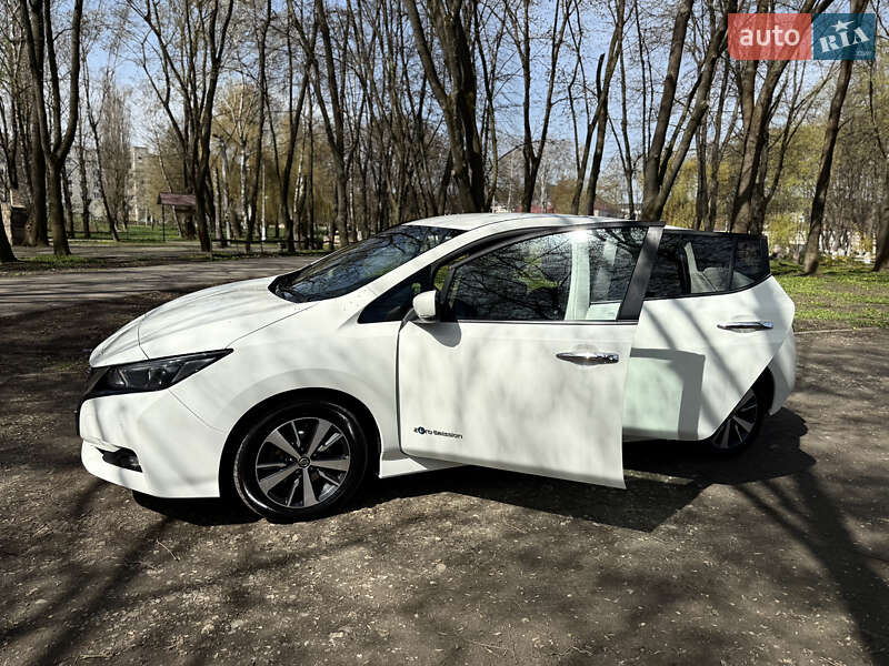 Хэтчбек Nissan Leaf 2018 в Теребовле фото 19 Хэтчбек Nissan Leaf 2018 в Теребовле