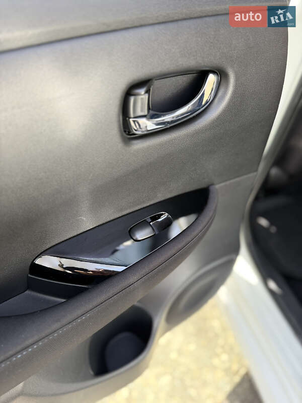 Хэтчбек Nissan Leaf 2018 в Теребовле фото 27 Хэтчбек Nissan Leaf 2018 в Теребовле