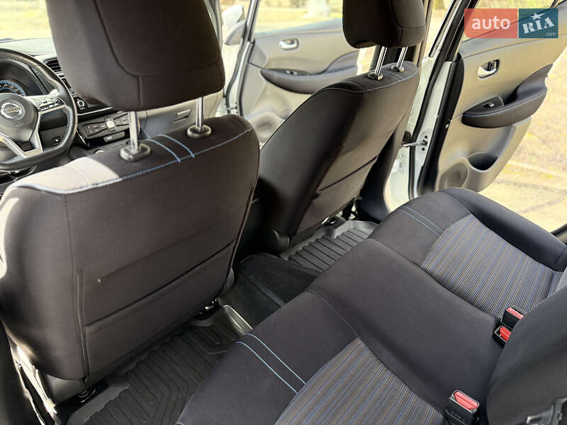 Хэтчбек Nissan Leaf 2018 в Теребовле фото 29 Хэтчбек Nissan Leaf 2018 в Теребовле