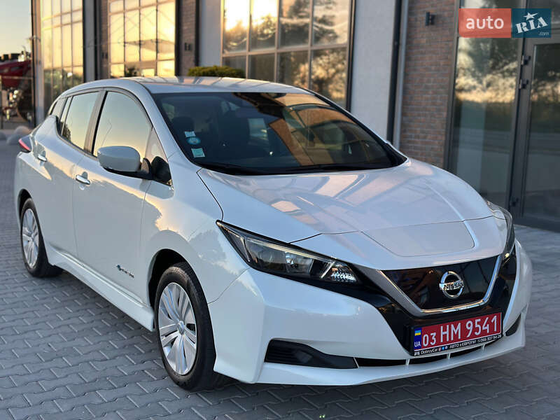 Хэтчбек Nissan Leaf 2019 в Тернополе
