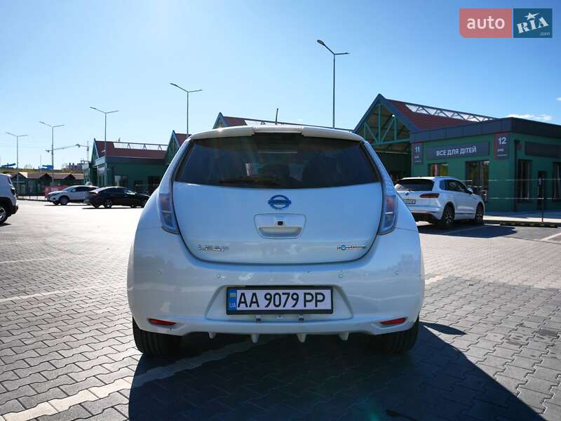 Хэтчбек Nissan Leaf 2017 в Ирпене