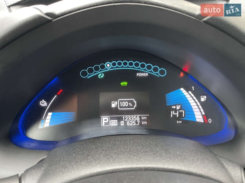 Хэтчбек Nissan Leaf 2014 в Ровно