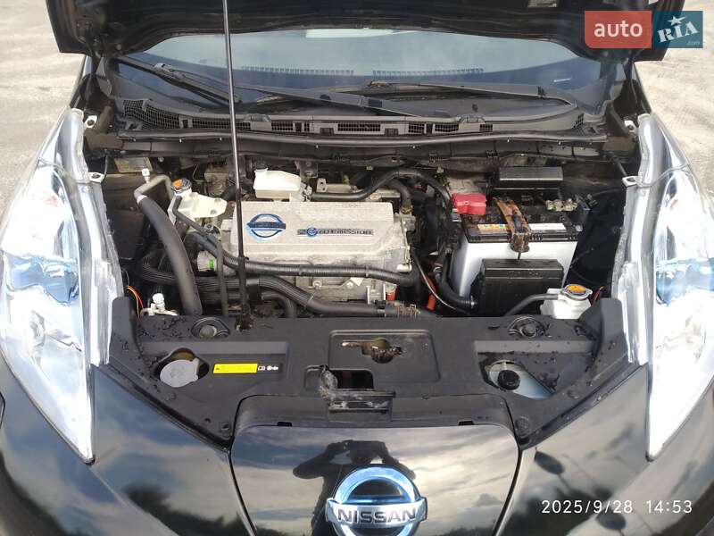 Хетчбек Nissan Leaf 2012 в Львові