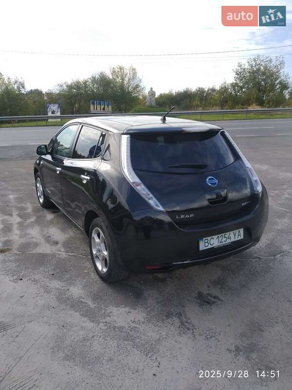 Хетчбек Nissan Leaf 2012 в Львові